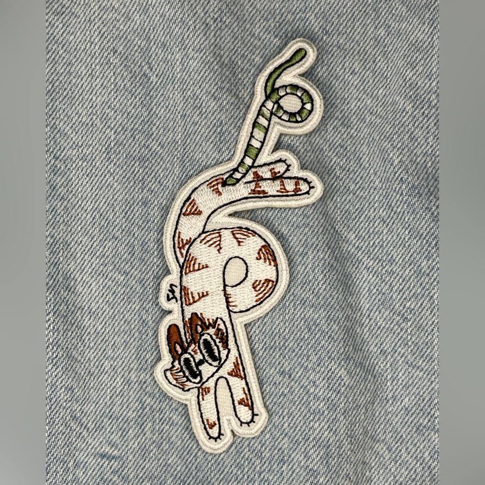 Iron on Patch - Cat with Butt String